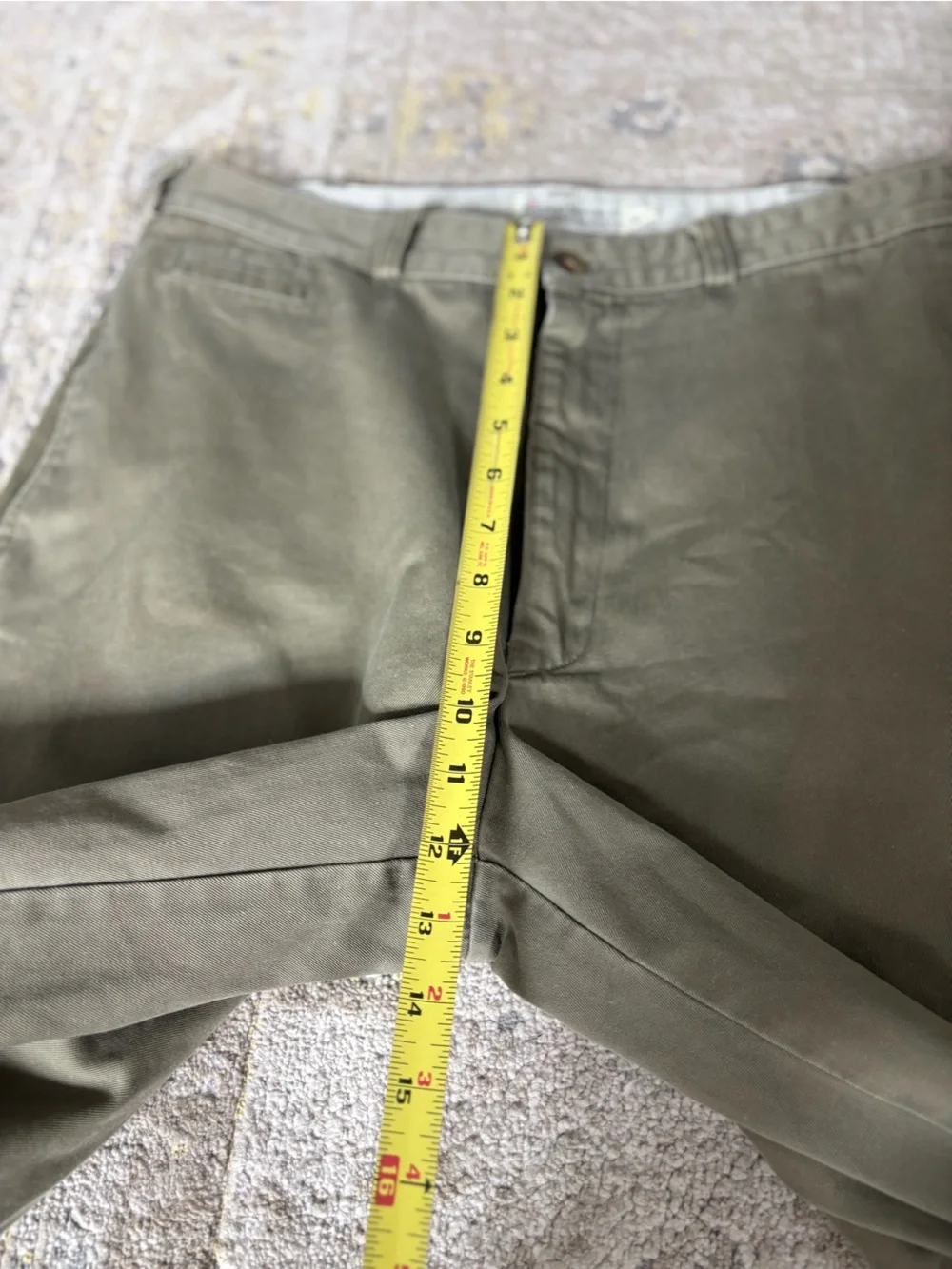 Banana Republic Vintage Safari and Travel Clothing Company Chino pants 34x32